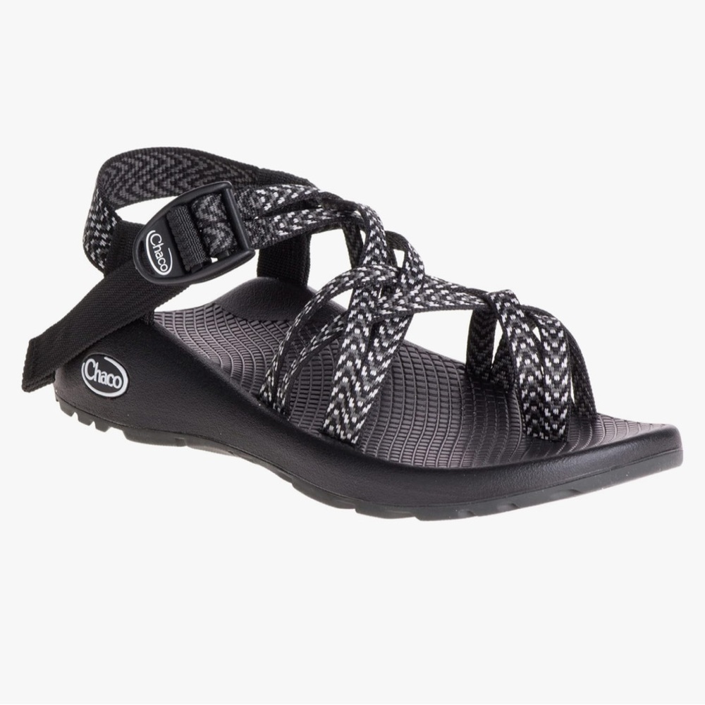 Women’s Size 7 Classic Chaco Black Z2 Sandals in Boost Black